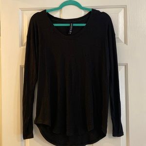 Athleta Medium long sleeve black top